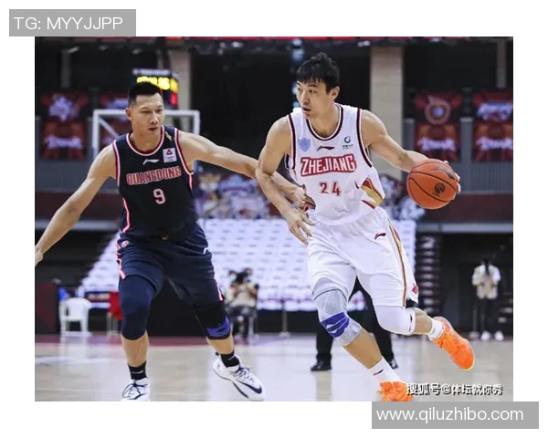 重庆羽毛球队与成都羽毛球队赛后复盘分析比赛节奏与战术对比